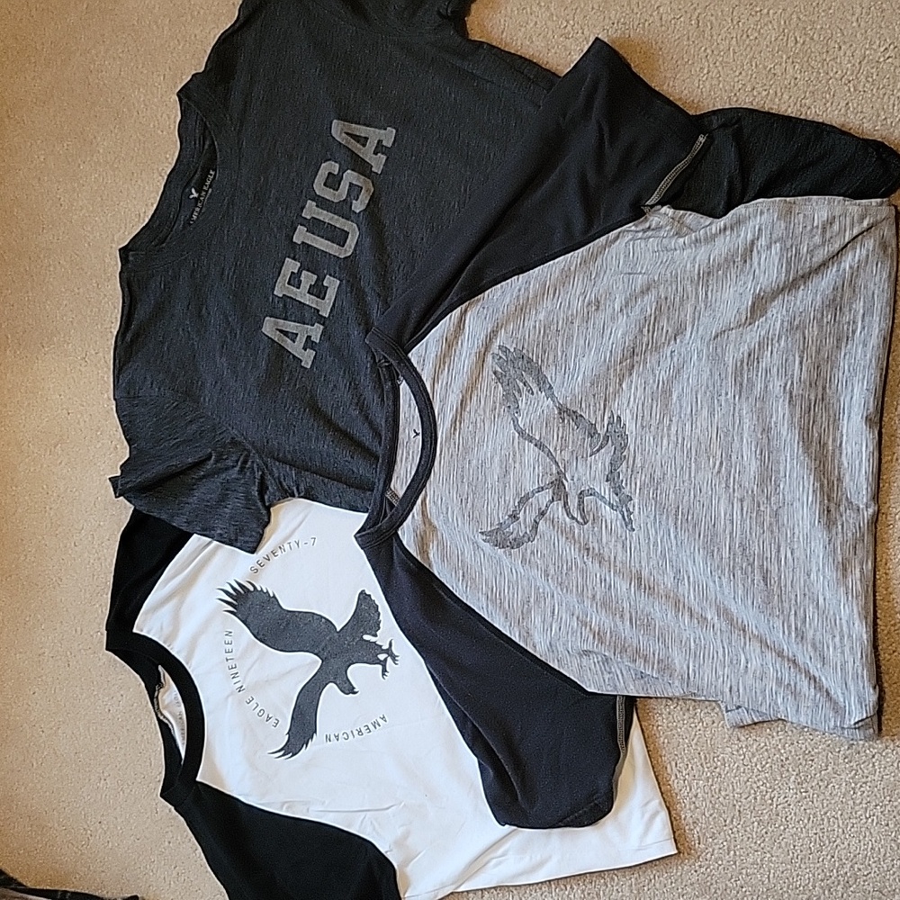 American Eagle Outfitters Graphic T-Shirt Bundle of 3